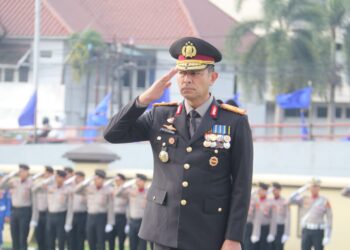 Polda Sumsel Menggelar Upacara Bendera Memperingati Hari Pahlawan