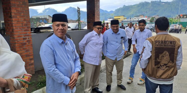 Orang Tua Menlu RI Hadiri Debat Calon Bupati Aceh Tengah, Nyatakan Dukungan Untuk Pasangan Sede