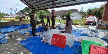 Babinsa Koramil 04/Peureulak Kota Lakukan Peninjauan Gudang Logistik Pilkada, Pastikan Keamanan dan Kesiapan Distribusi