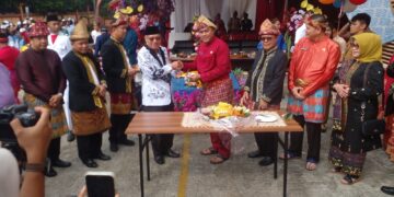 Upacara Memperingati Hari Guru Nasional (HGN) Kota Palembang Tahun 2024