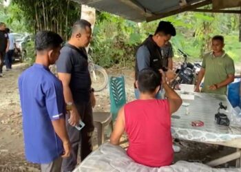 Polres Kampar Razia di Desa Gobah: Tidak Ditemukan Narkoba, Warga Deklarasikan Desa Bebas Narkoba