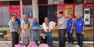Kakanwil Kemenkumham Aceh Bersama Karutan Takengon Bagikan Sembako Bagi Keluarga WBP Dan Anak Yatim