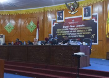 KIP Aceh Tamiang Gelar Rapat Pleno Muzakir Manaf Gubernur Aceh dan Armia Pahmi Bupati Terpilih
