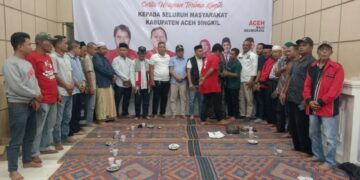 Konferensi Pers, Mualem– Dek Fadh Ucapkan Terima Kasih Kepada Seluruh Masyarakat Aceh Singkil 