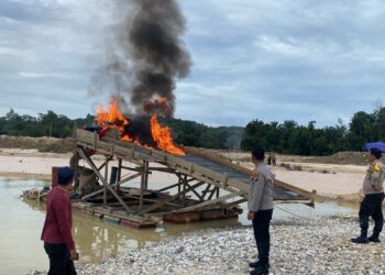 Polsek Singingi Laksanakan Penertiban PETI Di Kelurahan Muara Lembu
