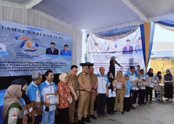 Penyerahan Pemenang Lomba Komunitas Peduli Sungai, Banjir Dan Lingkungan Kota Palembang