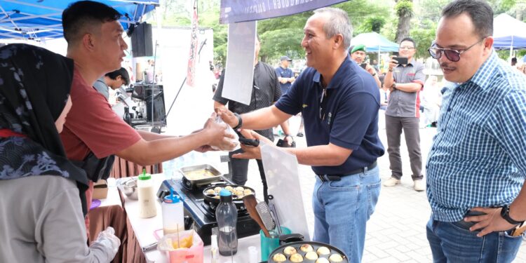 Berbagi Sembako, Bazar UMKM dan Donor Darah Warnai Peringatan Setahun Transformasi PTPN 1