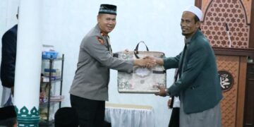 Safari Subuh Di Masjid Raudhatul Jannah, Wakapolres Samsir : Galakkan Shalat Berjamaah Dan Dukung TNI-Polri Jaga Kamtibmas