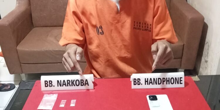 Sat Resnarkoba Polres Kampar Ciduk Pengedar Sabu Di Perhentian Raja, 2,16 Gram Diamankan