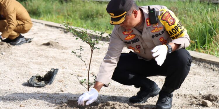 Peringati 20 Tahun Tsunami, Kapolres Aceh Tengah Hadiri Penanaman Pohon Dan Dukung Tahiroe Aceh
