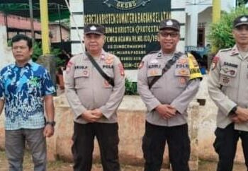 Polsek Muara Padang Lakukan Pengamanan Misa Natal Di Gereja GKSBS Desa Sidomulyo