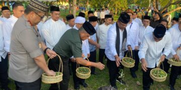 Refleksi 20 Tahun Tsunami, Kapolda Aceh Bersama Forkopimda Ziarah Di Kuburan Massal