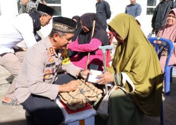 20 Warga Pepayungen Angkup Ucap Syukur Terima Sembako Jumat Barokah Polres Aceh Tengah