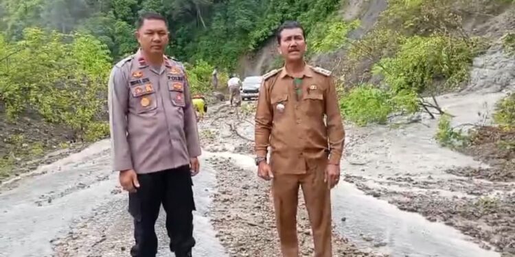 Hujan Deras, Kecamatan Tripa Jaya Dilanda Longsor