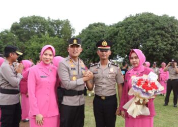 Gelar Upacara Kenaikan Pangkat, Kapolres Banyuasin Berpesan Tingkatkan Kinerja Dan Tanggung Jawab