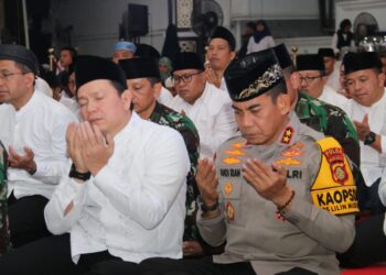Kapolda Andi Rian R Djajadi Bersama Forkopimda Sumsel Menggelar Dzikir Dan Doa Bersama