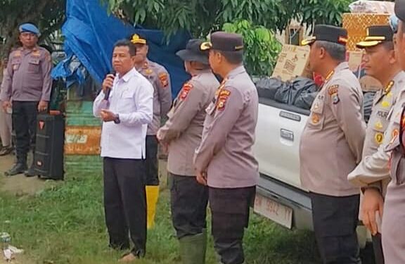 Camat Gunung Sahilan Sangat Terharu Kedatangan Waka Polda Riau Dan Kapolres Kampar