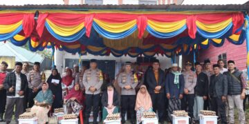 Polres Aceh Tengah Salurkan 20 Paket Sembako Ke Warga Kampung Dedingin Kute Panang