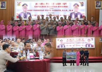 Farewell Parade Iringi Acara Pisah Sambut Kapolres Kuantan Singingi