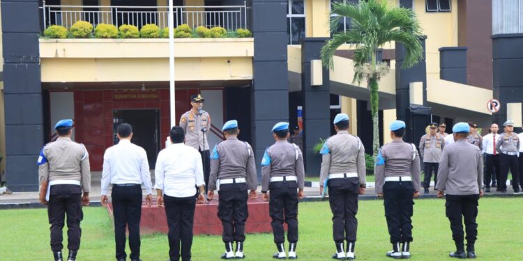 Kapolres Kuansing Pimpin Apel Pagi, Tekankan Pelayanan Prima Kepada Masyarakat Dan Jauhi Pelanggaran