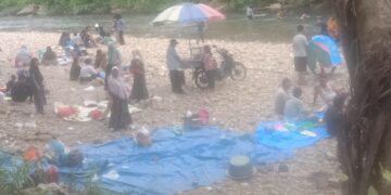 Dihari Terakhir Libur, Sungai Nantampuk Emas Penuntungan Dipadati Wisatawan Lokal