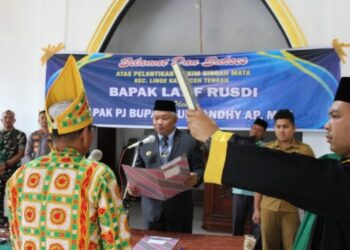 Pj. Bupati Aceh Tengah Subhandhy Lantik Latif Rusdi Sebagai Mukim Singah Mata