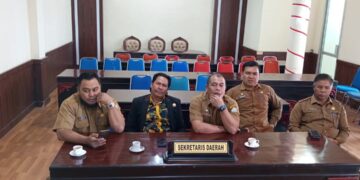 Pj. Sekda Bersama Ketua DPRK Bener Meriah Ikuti Zoom Rakor Persiapan Pelantikan Kepala Daerah