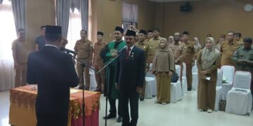 Pj Bupati Jalaluddin Lantik Hanafiah Sebagai Pj Sekda Bireuen