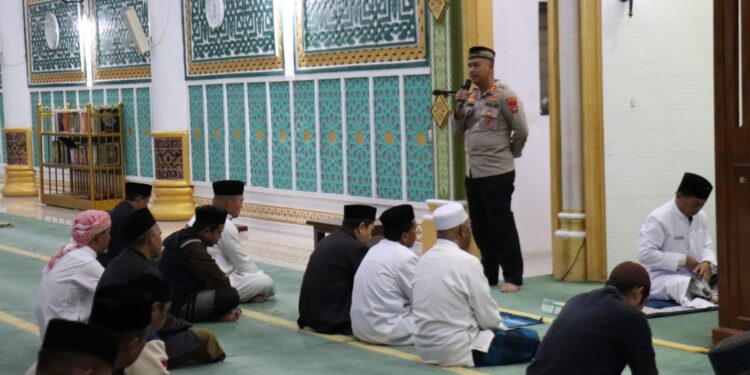 Safari Subuh Di Dua Masjid, Kapolres Aceh Tengah : Bahayanya Judi Dan Rekruitmen Anggota Polri