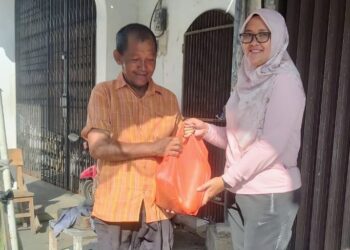 Dukung Implementasi Kebijakan Presiden dan Kemenimipas, Bapas Pangkalpinang Bagi Paket Sembako 