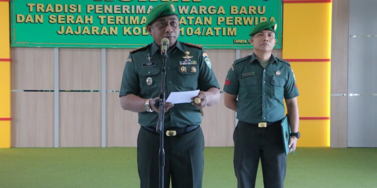 Dandim 0104 Pimpin Tradisi Penerimaan Warga Baru dan Sertijab Perwira