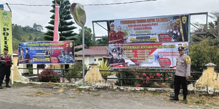 Polres Aceh Tengah Sosialisasi Penerimaan Polri 2025 Disertai Pemasangan Banner Di Kecamatan