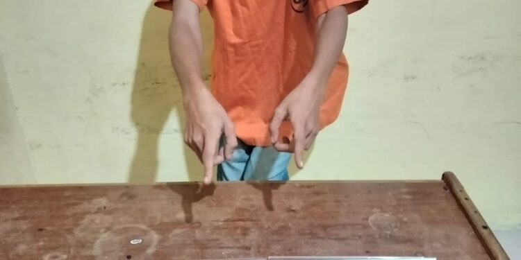 Polsek Kampar Kiri Hilir Ciduk Pengedar Sabu Di Desa Utama Karya, Amankan 13 Paket