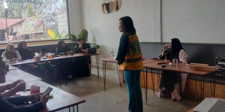 Dr. Dewi MKM, DIPL, CIPTAC Hadirkan Nani Sukimin Wong CEO Medis Online Sdn Bhd Dari Malaysia Di Subulussalam