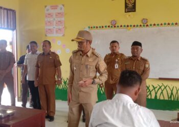 Kunker Perdana Menjabat Walikota, Rasyid Luncurkan MBG Di Sekolah SMPN 1 Rundeng