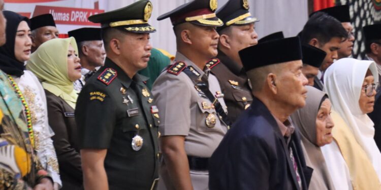 Dandim Raden Herman Sasmita Menghadiri Pelantikan Bupati Dan Wakil Bupati Aceh Tengah