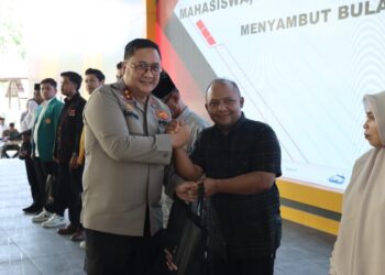Kapolda Aceh Serahkan 3.450 Paket Sembako Dan Daging Meugang Dalam Baksos Polri Presisi
