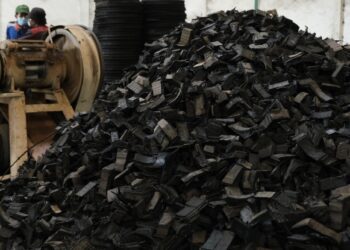 Perusahaan Asal Palembang Ekspor Perdana 162 Ton Serbuk Karet ke Tiongkok   