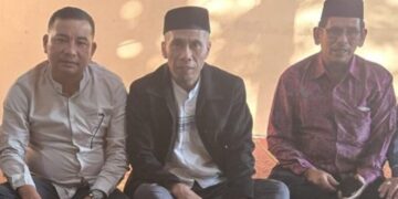 Pengurus DPD Dan Anggota DPRK Dari PKS Aceh Tengah Melayat Ke Rumah Duka Ibunda Taqwa