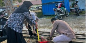 Pegawai Dukcapil Gotong Royong Sambut HUT Ke-448 Kota Takengon