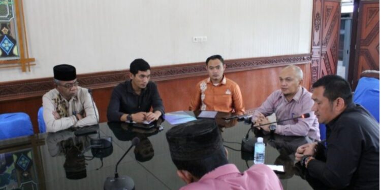 Pemkab Siap Melakukan Pelantikan Dan Acara Adat Munik Ni Reje Untuk Bupati Dan Wakil Bupati