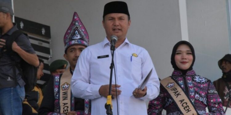 Plh. Sekda Mursyid Resmi Buka Pacuan Kuda Tradisional Gayo HUT Kota Takengon Ke-448