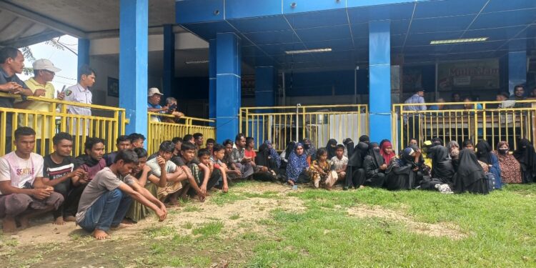 Hendak Kabur Keluar Aceh, Puluhan Rohingya Ditangkap di Terminal Langsa