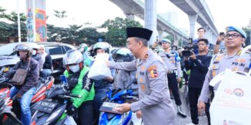 Polri Bersama Media Bersinergi Berbagi Takjil Serentak Di Seluruh Indonesia