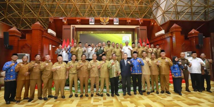 Bupati Gayo Lues Hadiri Rapat Bersama Forkopimda Dan Bupati/Walikota Terkait Instruksi Gubernur