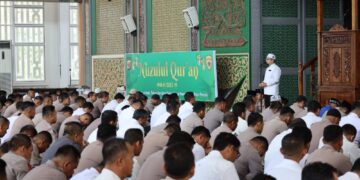 Polda Aceh Peringati Nuzulul Qur’an Di Masjid Babuttaqwa
