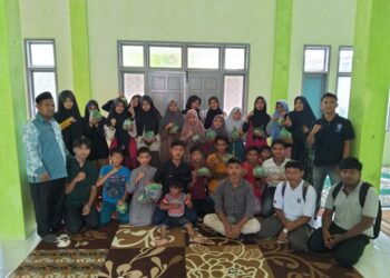 Mahasiswa UMMAH berbagi Takjil Di Panti Asuhan Muhammadiyah