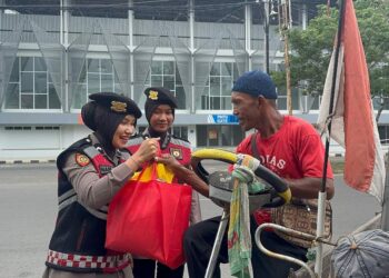Jum’at Berkah Di Bulan Ramadhan, Ditsamapta Polda Aceh Kembali Bagi Sembako