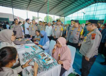 Kunjungi Polda Sumut, Kapolri Tinjau Renovasi Masjid Hingga Bakti Sosial