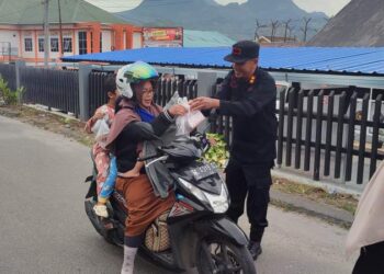 Wujudkan Kepedulian Di Bulan Ramadhan, Rutan Takengon Berbagi Takjil Gratis Kepada Masyarakat